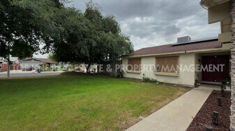 1849 S Noyes St in Visalia, CA - Building Photo