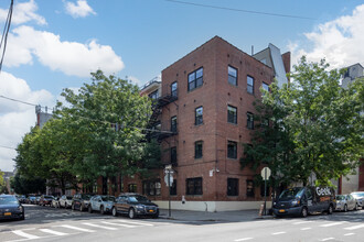 364 Manhattan Ave in Brooklyn, NY - Building Photo - Building Photo