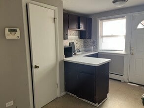 13940 S Edbrooke Ave in Riverdale, IL - Building Photo - Building Photo