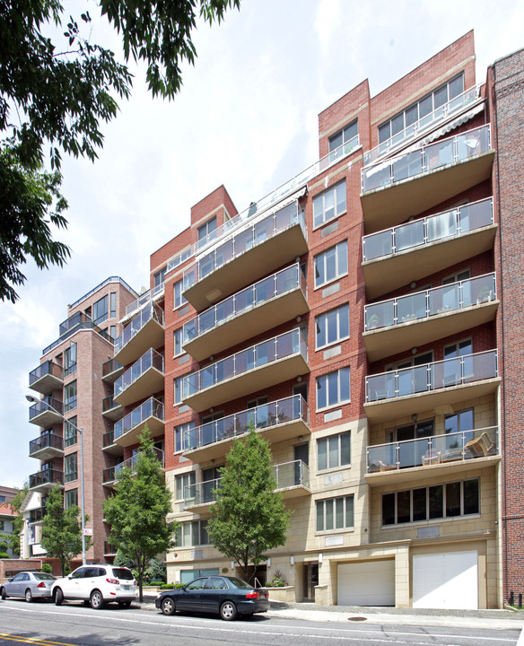 The Waterford in Brooklyn, NY - Building Photo