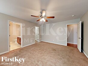 455 Mallard View Ln in Winston-Salem, NC - Foto de edificio - Building Photo