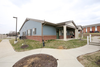 Orchard Court Apartments in Wooster, OH - Building Photo - Building Photo