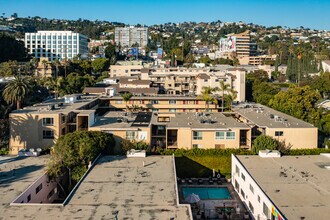 970 Palm Ave in West Hollywood, CA - Building Photo - Building Photo
