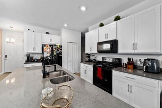 11824 Brighton Knoll Loop in Riverview, FL - Building Photo - Building Photo