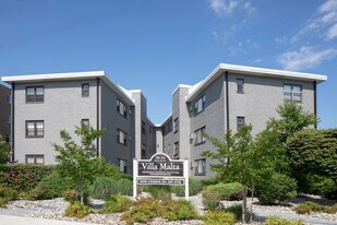 Villa Malta in Hackensack, NJ - Building Photo