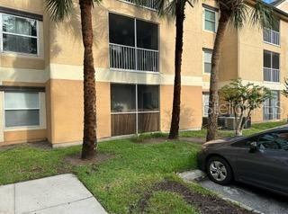 8939 Latrec Ave in Orlando, FL - Foto de edificio