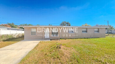 1332 Warrington Wy in Tampa, FL - Foto de edificio - Building Photo