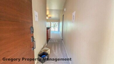 130 105th Ave SE in Bellevue, WA - Building Photo - Building Photo