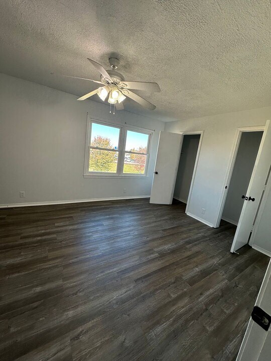 3554 W State St in Springfield, MO - Building Photo