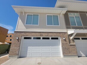 5490 Cup Ct in West Valley City, UT - Building Photo - Building Photo
