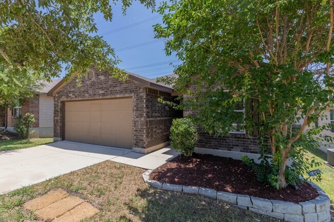 2218 York Bend in San Antonio, TX - Building Photo - Building Photo