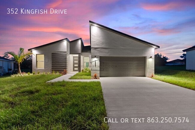 352 Kingfish Dr in Poinciana, FL - Foto de edificio - Building Photo