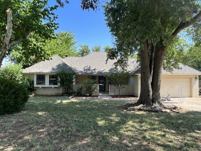 property at 1313 Brookhaven Dr