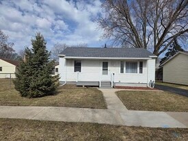 920 Erie Ave in Oshkosh, WI - Building Photo