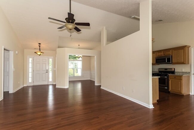 31 Alessie Park Ln in Newnan, GA - Building Photo - Building Photo