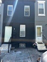 1928 W Ruscomb St in Philadelphia, PA - Building Photo