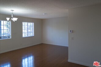 331 S Gramercy Pl in Los Angeles, CA - Building Photo - Building Photo