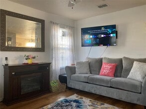 4634 College Dr in Orlando, FL - Building Photo - Building Photo