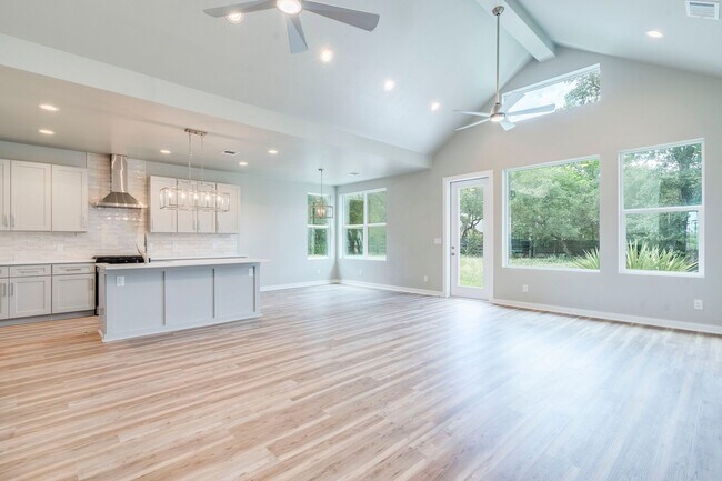 2320 Kellie Brooke in Spicewood, TX - Building Photo - Building Photo