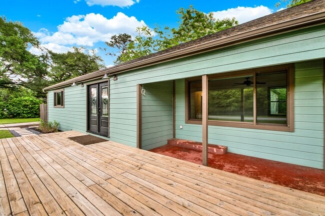 property at 307 Carrell St