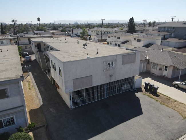 1108 W 166th St in Gardena, CA - Building Photo - Building Photo