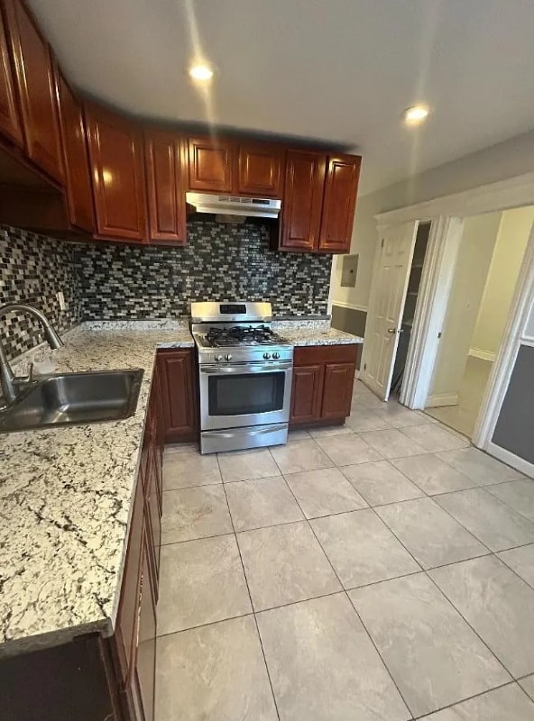 182 Seymour Ave in Newark, NJ - Foto de edificio - Building Photo