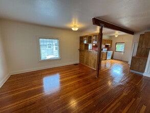 1426 SE Bybee Blvd in Portland, OR - Building Photo - Building Photo