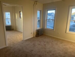 394 Hollis St in Framingham, MA - Building Photo - Building Photo