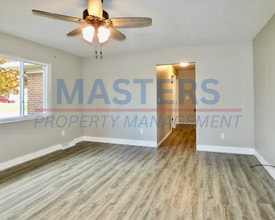 2017 Garden Ln in Toledo, OH - Building Photo - Building Photo