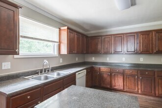 732 Windsor St SW in Atlanta, GA - Building Photo - Building Photo