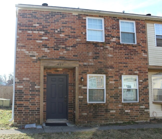 property at 1823 Worthington Run Dr