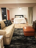 21609 Little John Dr in Liberty, MO - Building Photo