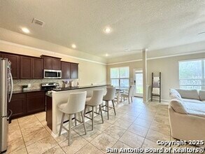6313 Iris Run in New Braunfels, TX - Building Photo - Building Photo