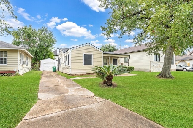 3530 Griggs Rd in Houston, TX - Building Photo - Building Photo