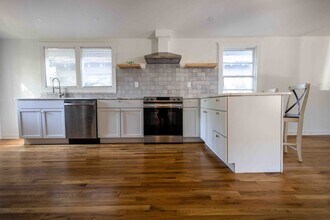 731 E 34th St in Savannah, GA - Building Photo - Building Photo