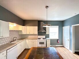 1605 S Jefferson St in New Castle, PA - Building Photo