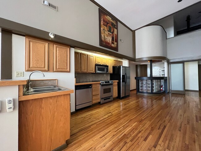 313 Park Central E in Springfield, MO - Building Photo - Building Photo