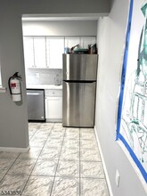 1007 Unicorn Way in Clifton, NJ - Building Photo - Building Photo