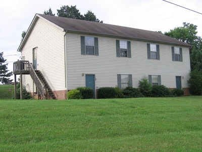 172-178 Angela Cir in Jefferson City, TN - Building Photo