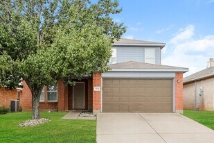 7520 Rock Garden Trail in Fort Worth, TX - Building Photo