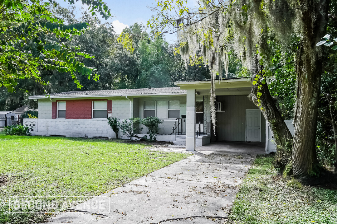 6512 S Norde Dr in Jacksonville, FL - Foto de edificio