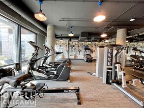 710 N Aberdeen St, Unit 1 in Chicago, IL - Foto de edificio - Building Photo