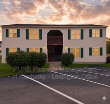 137 Grinder Ct in Nicholasville, KY - Building Photo