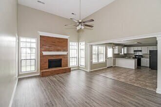 8220 Glynn Vale Cove S in Memphis, TN - Building Photo - Building Photo