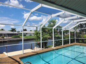 1941 SE 37th St in Cape Coral, FL - Building Photo