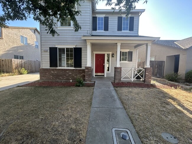 property at 4113 Piccadilly Ln