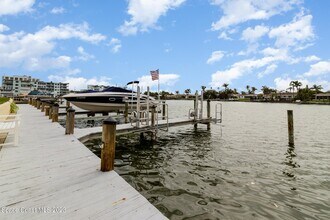 325 S Banana River Blvd in Cocoa Beach, FL - Building Photo - Building Photo