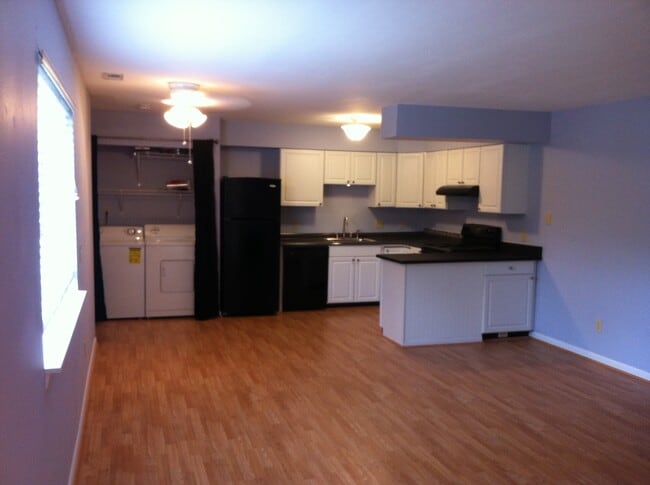 299 Summerwalk Circle, Unit 299 SW in Chapel Hill, NC - Building Photo - Building Photo