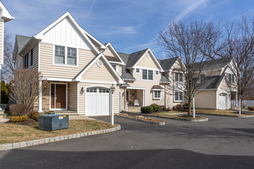 16 Osborn Ave in Manasquan, NJ - Building Photo