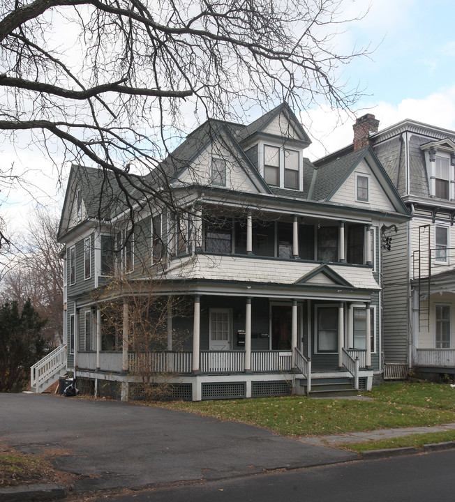 29 Green St in Kingston, NY - Building Photo